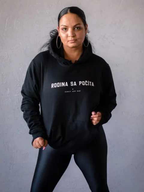 Hoodie Rodina sa počíta / Slovakia